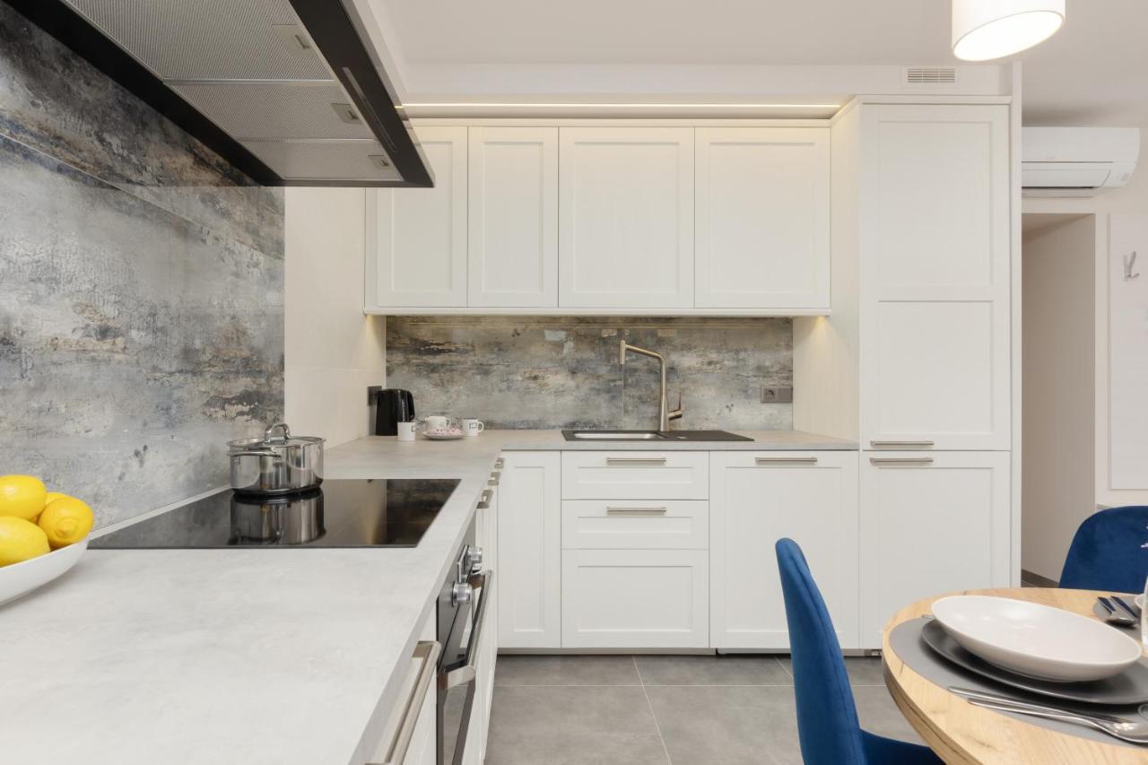 Apartament Centre Srebrna By Renters