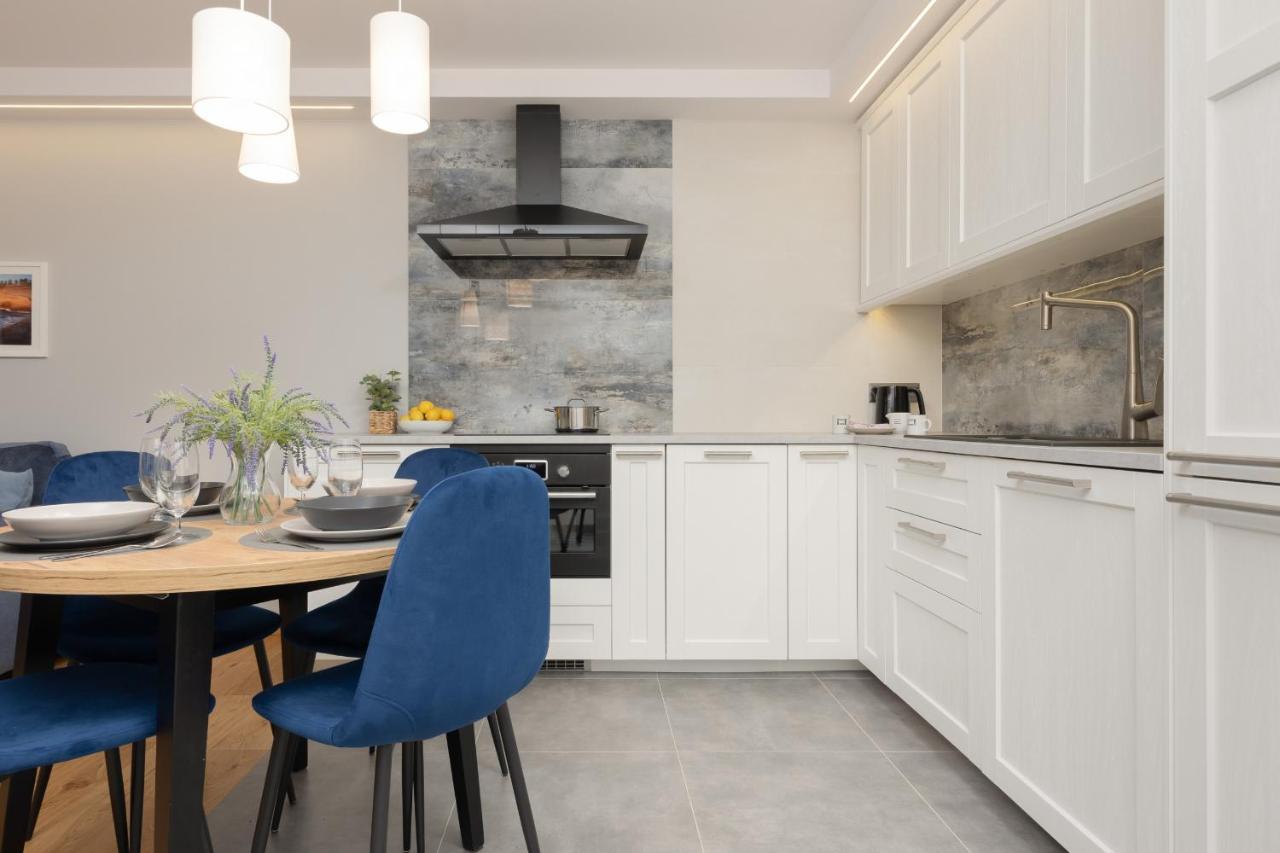 Centre Srebrna By Renters Apartament